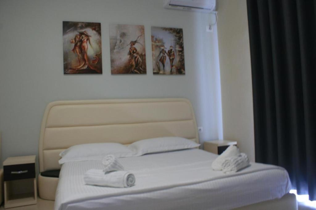 Apartments In Potam Himare Exterior photo